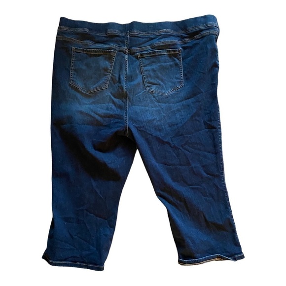 Torrid Jeans 5R Blue Plus Lean Jean Pull On Stretch High Rise Med Wash - Picture 2 of 8